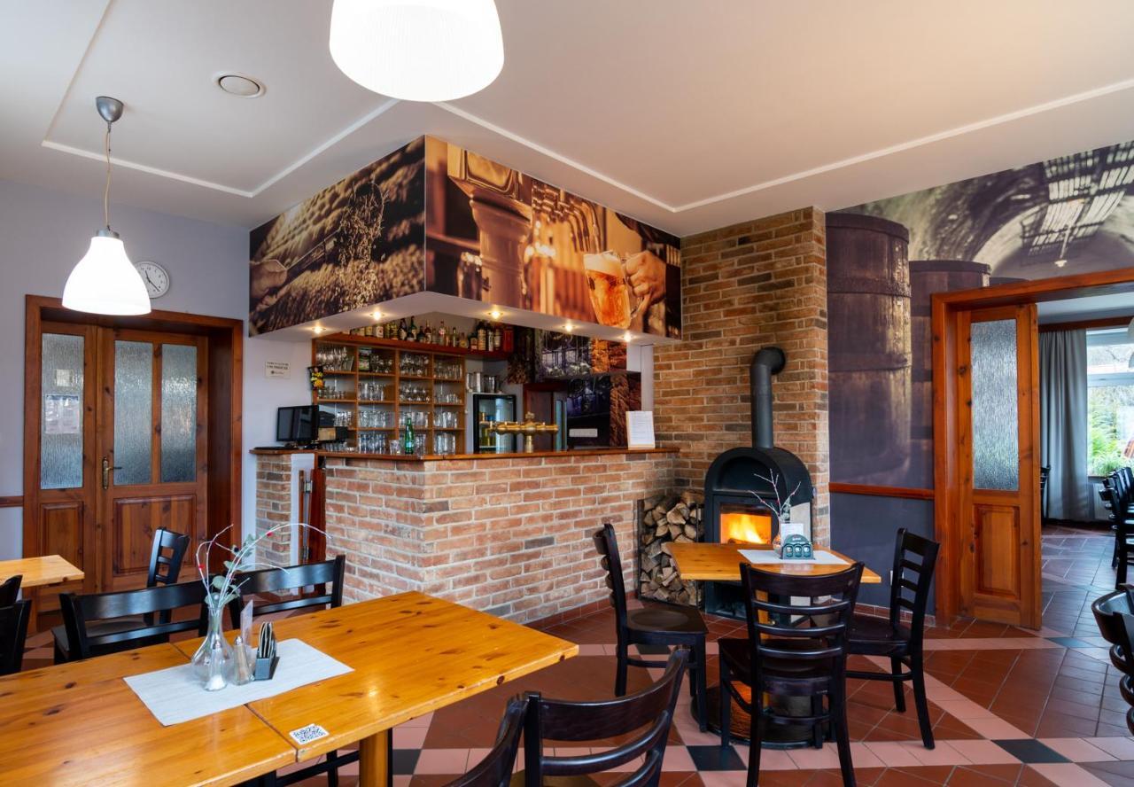Hotel U Berounky Srbsko Dış mekan fotoğraf