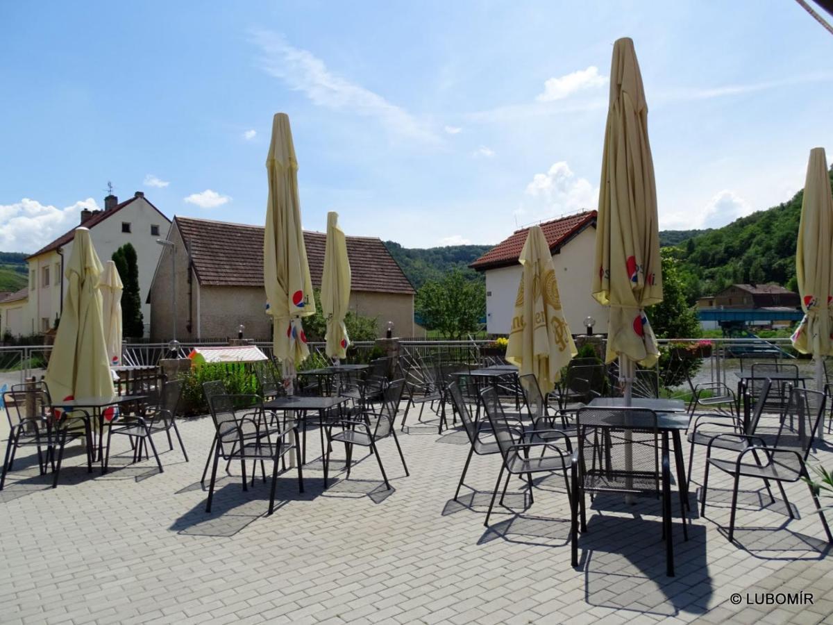 Hotel U Berounky Srbsko Dış mekan fotoğraf